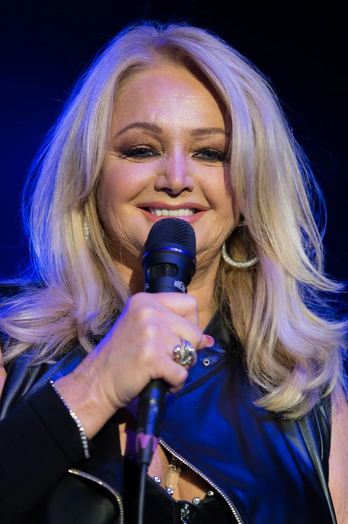 Bonnie Tyler band photograph