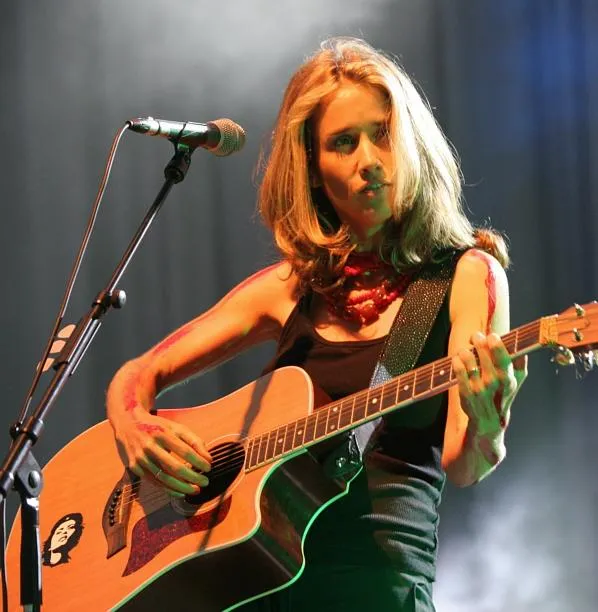 Heather Nova band photograph