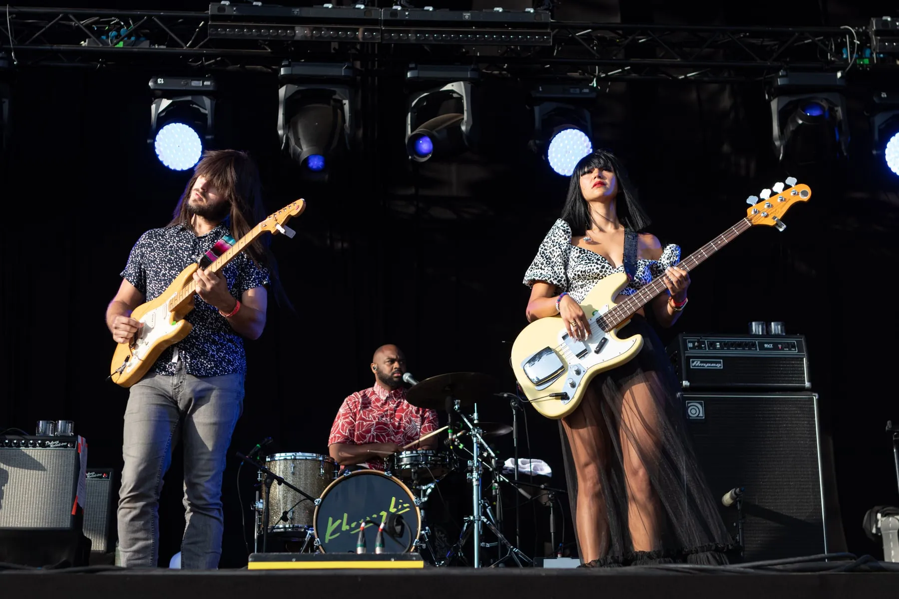 Khruangbin band photograph