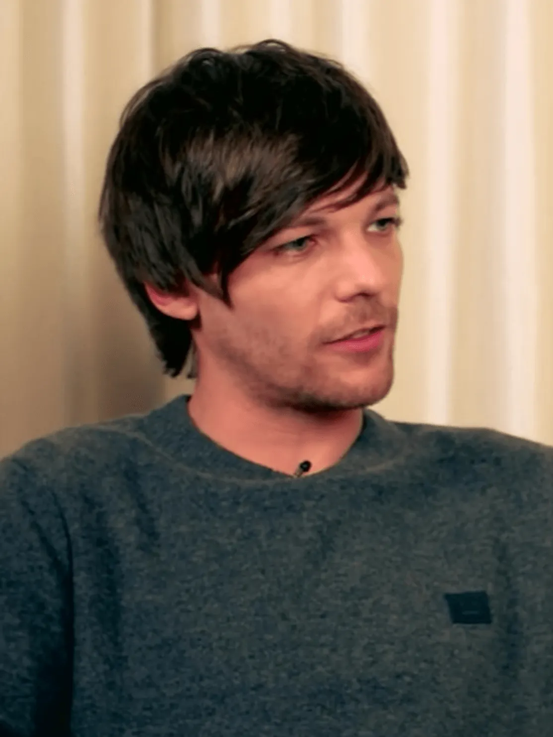 Louis Tomlinson band photograph