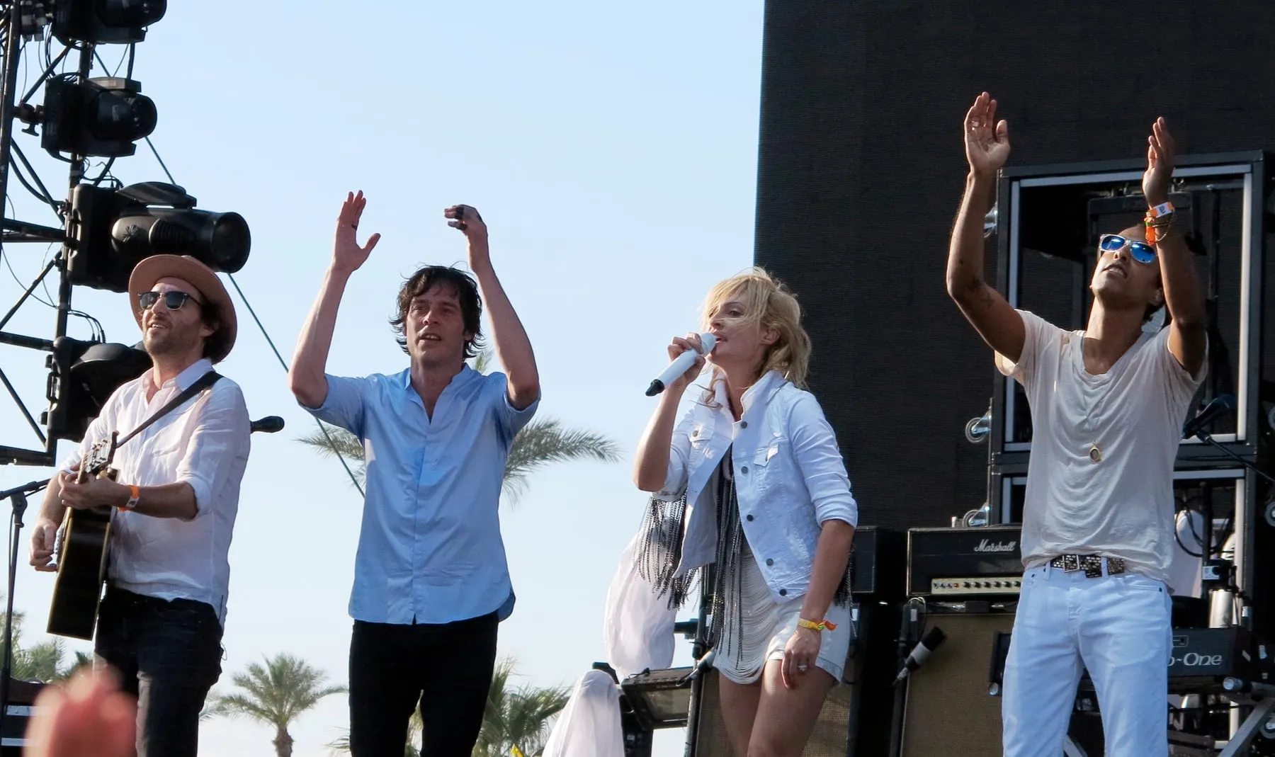 Metric band photograph