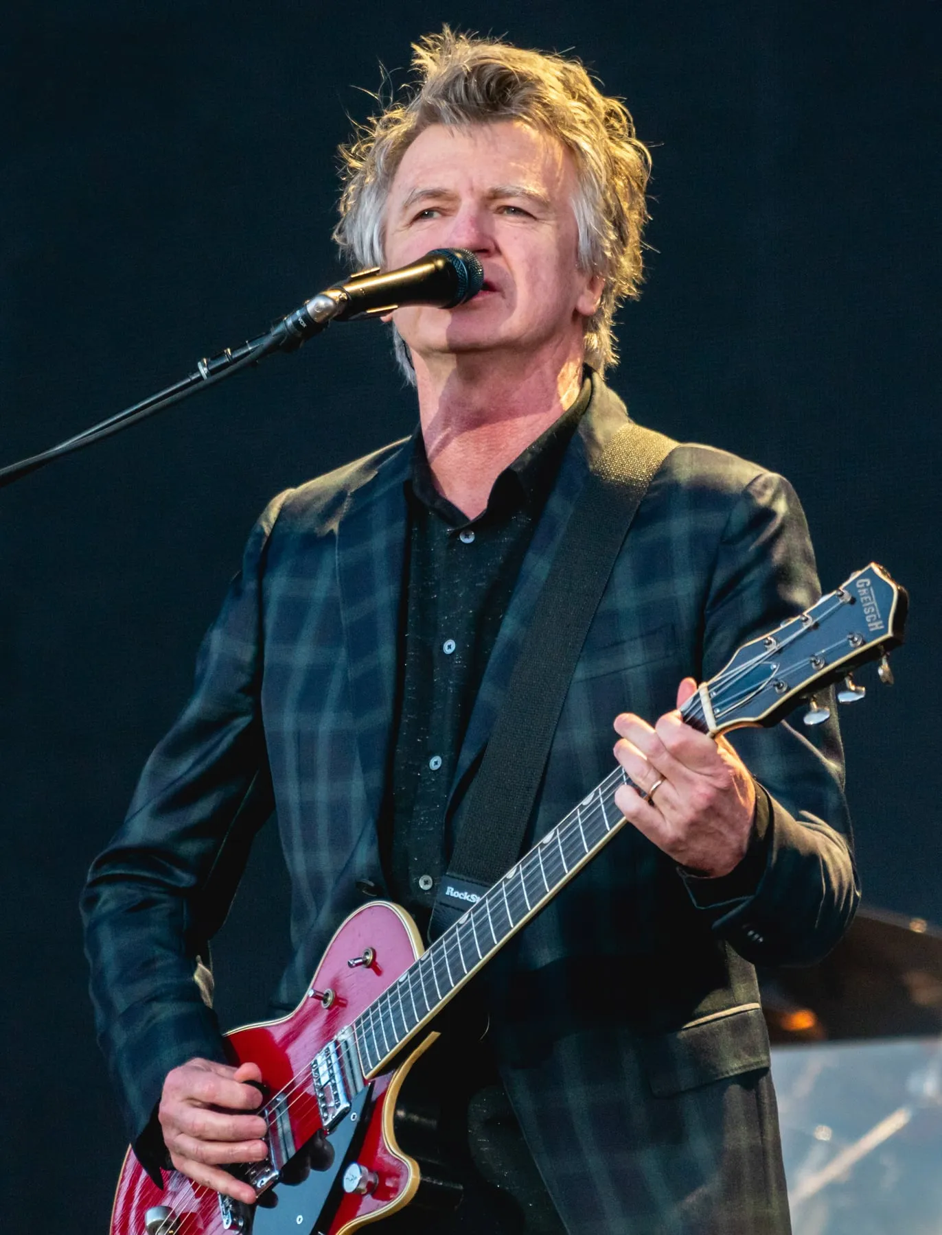 Neil Finn band photograph