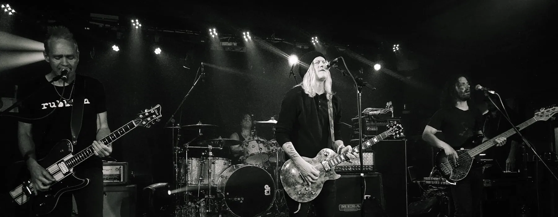 Puddle of Mudd band photograph