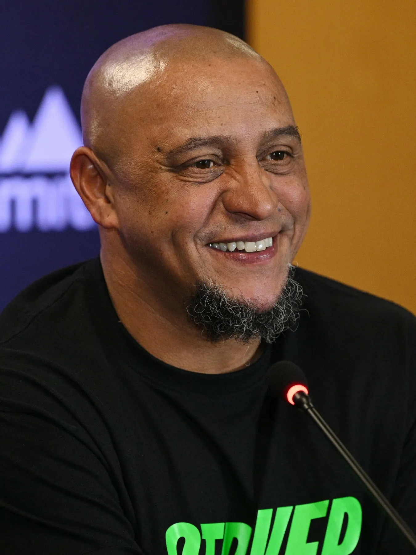 Roberto Carlos band photograph