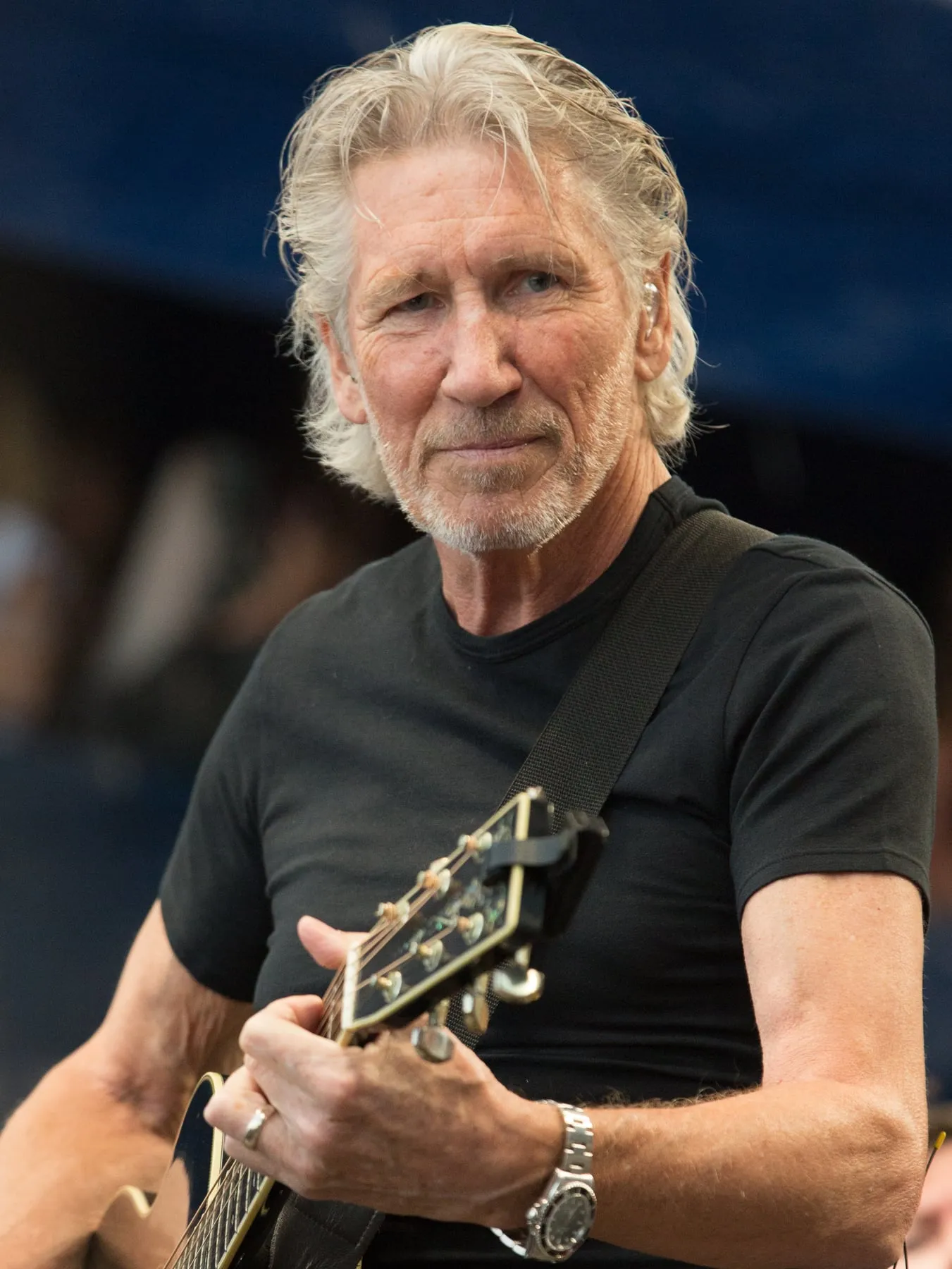 Roger Waters band photograph