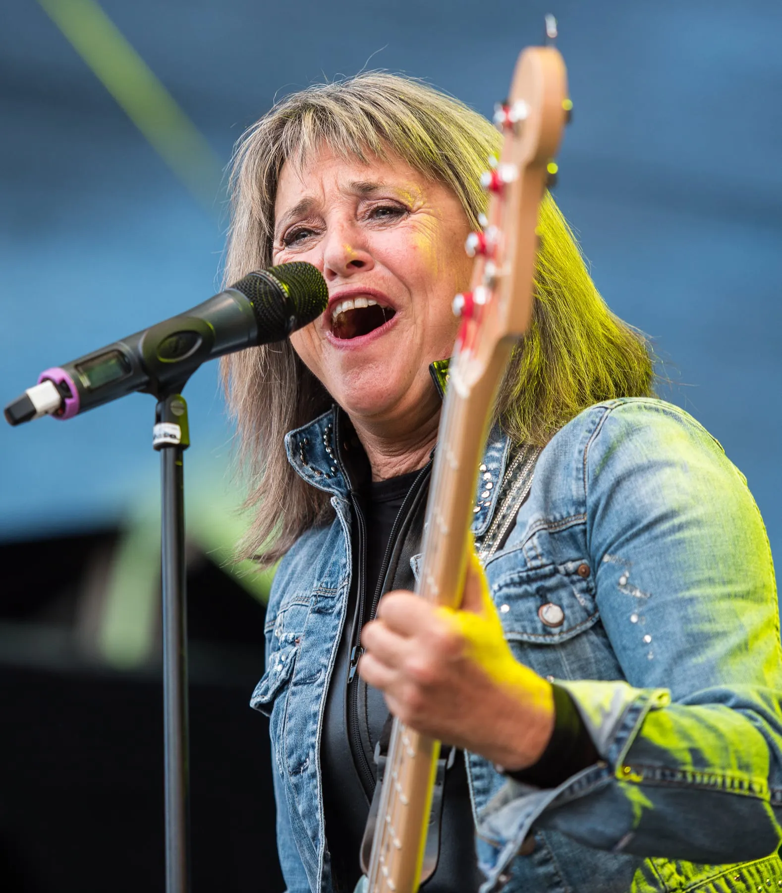Suzi Quatro band photograph