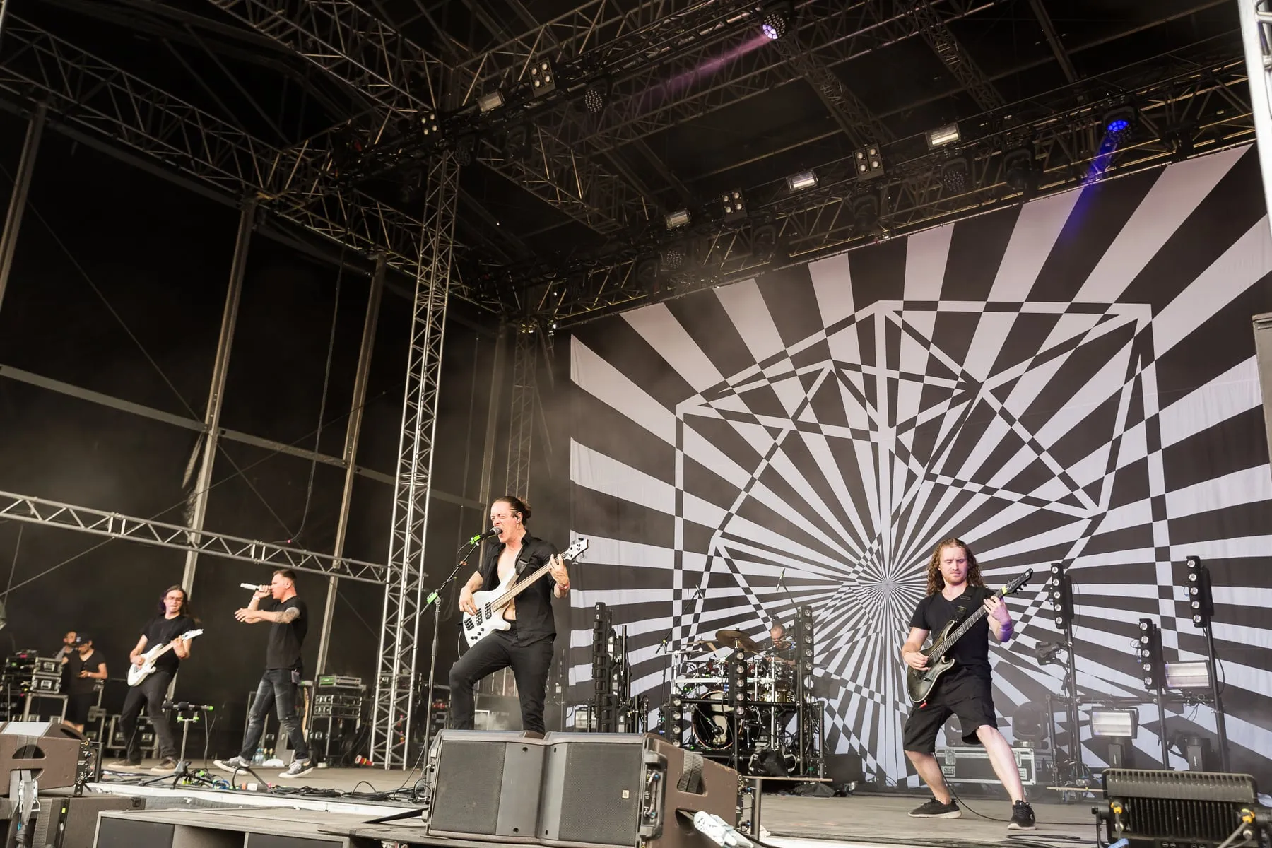 Tesseract band photograph