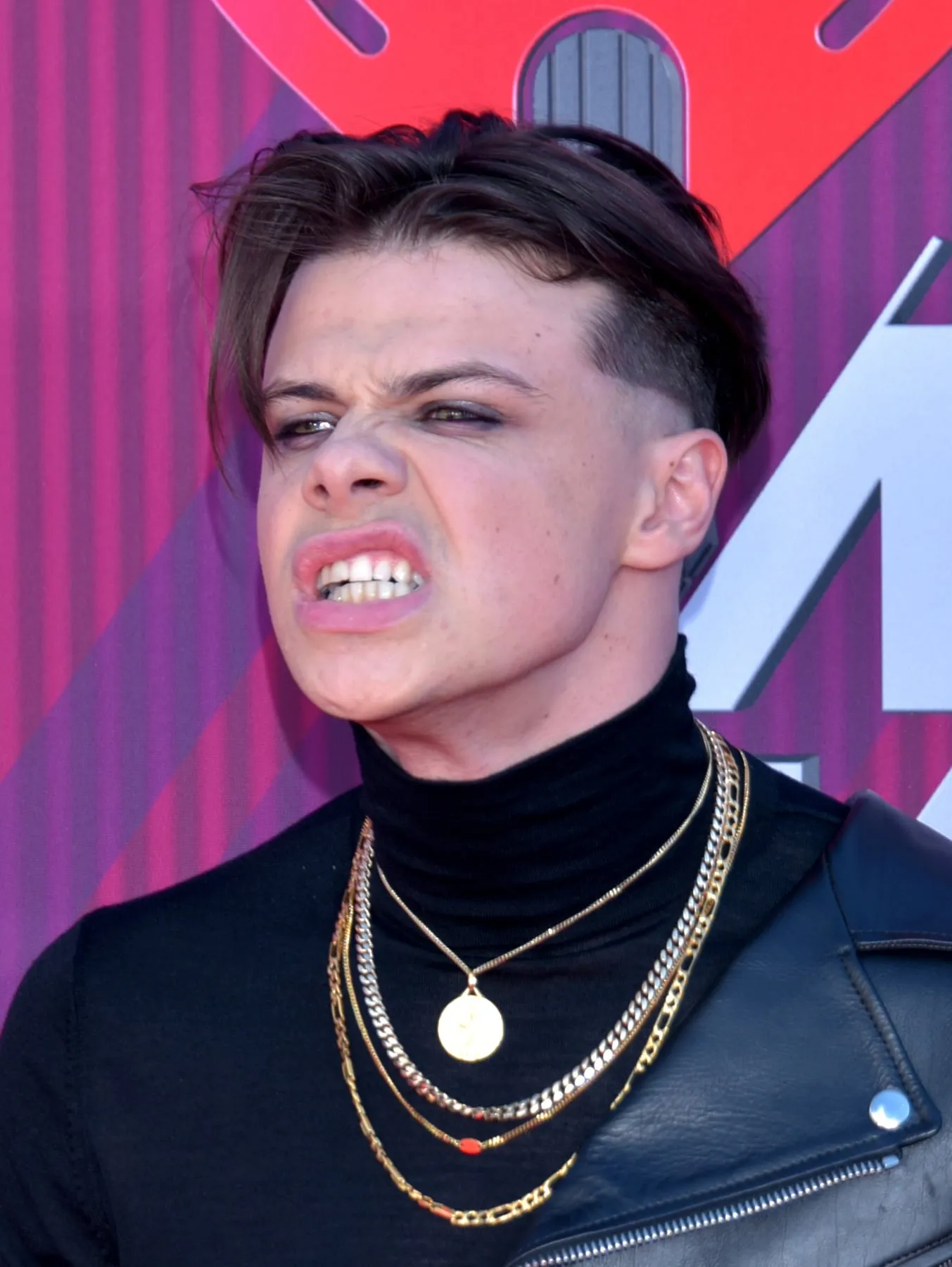 Yungblud band photograph